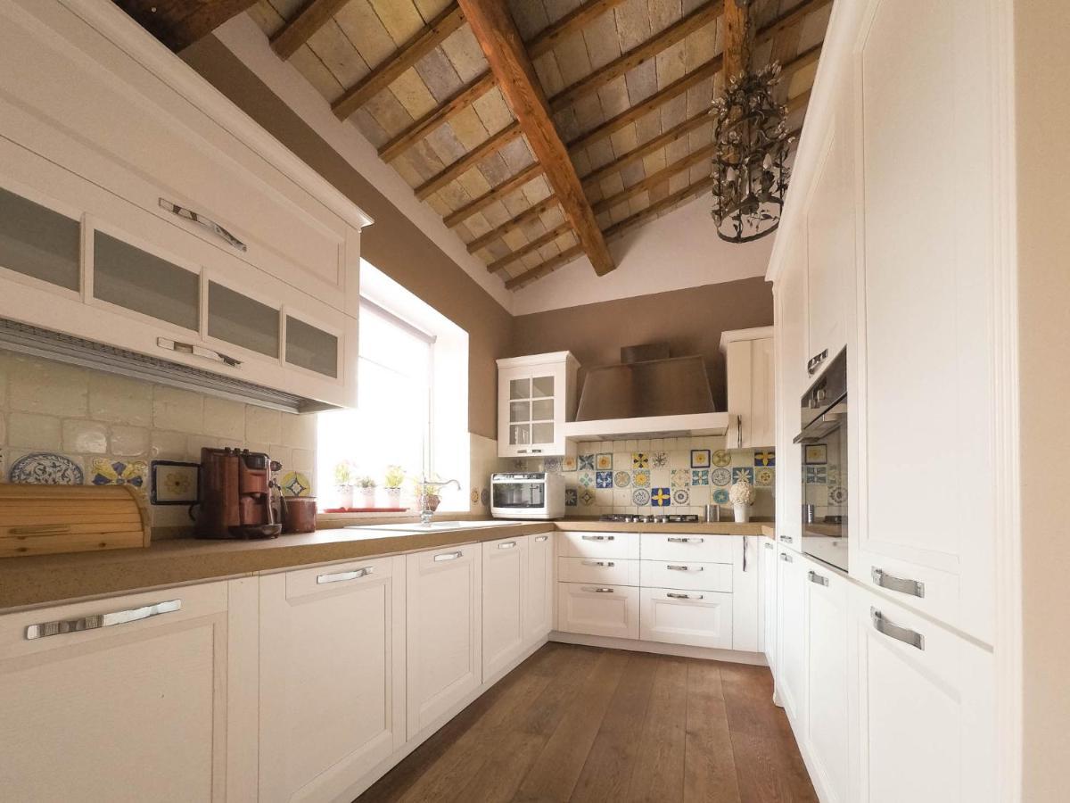 Il Bianconiglio R&B Bed and Breakfast Carraie Exterior foto